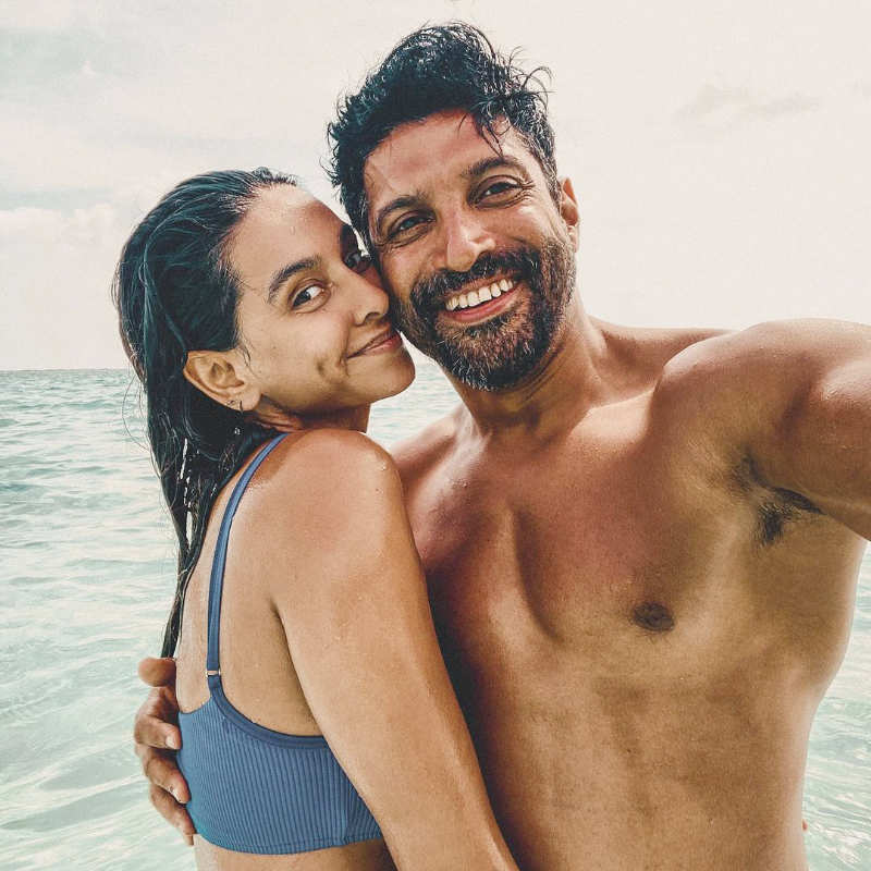 Farhan Akhtar and Shibani Dandekar enjoy the sun and sandy shores in Maldives