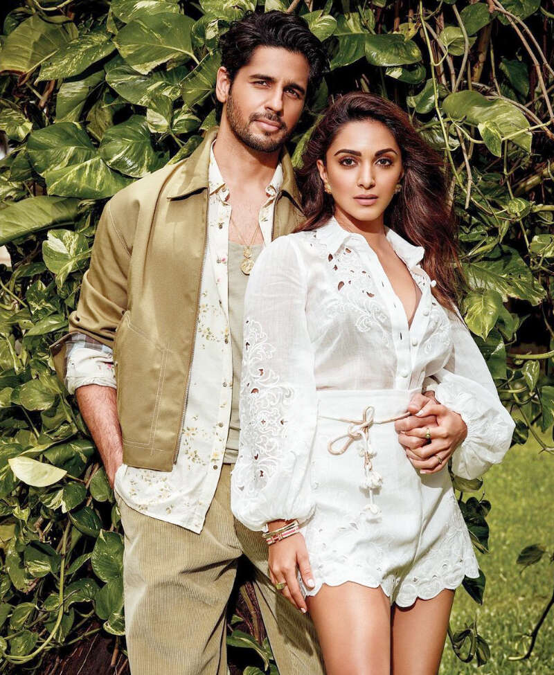 Rumoured couple Kiara Advani-Sidharth Malhotra's breathtaking photos break the internet