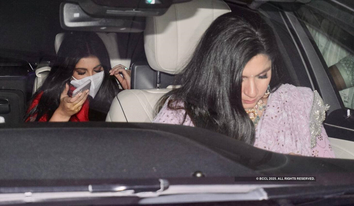 Rhea Kapoor-Karan Boolani wedding: First pictures of the newly-wed couple