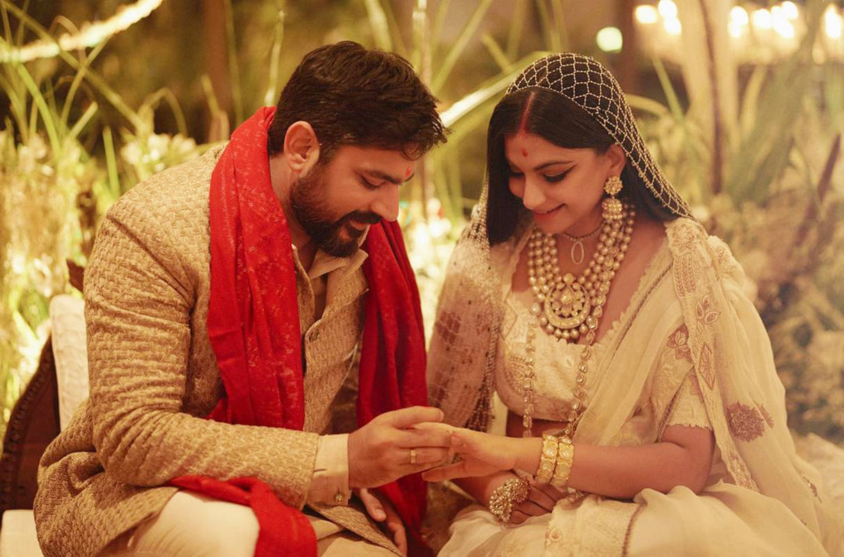 Newly-wed Rhea Kapoor is a happy bride in these new pictures with hubby Karan Boolani