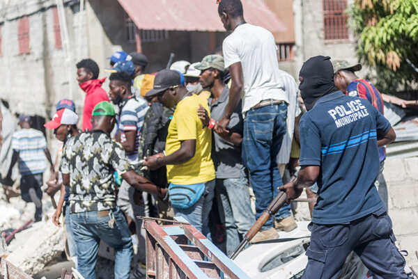 35 images of devastation caused by earthquake in Haiti