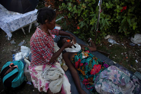 35 images of devastation caused by earthquake in Haiti