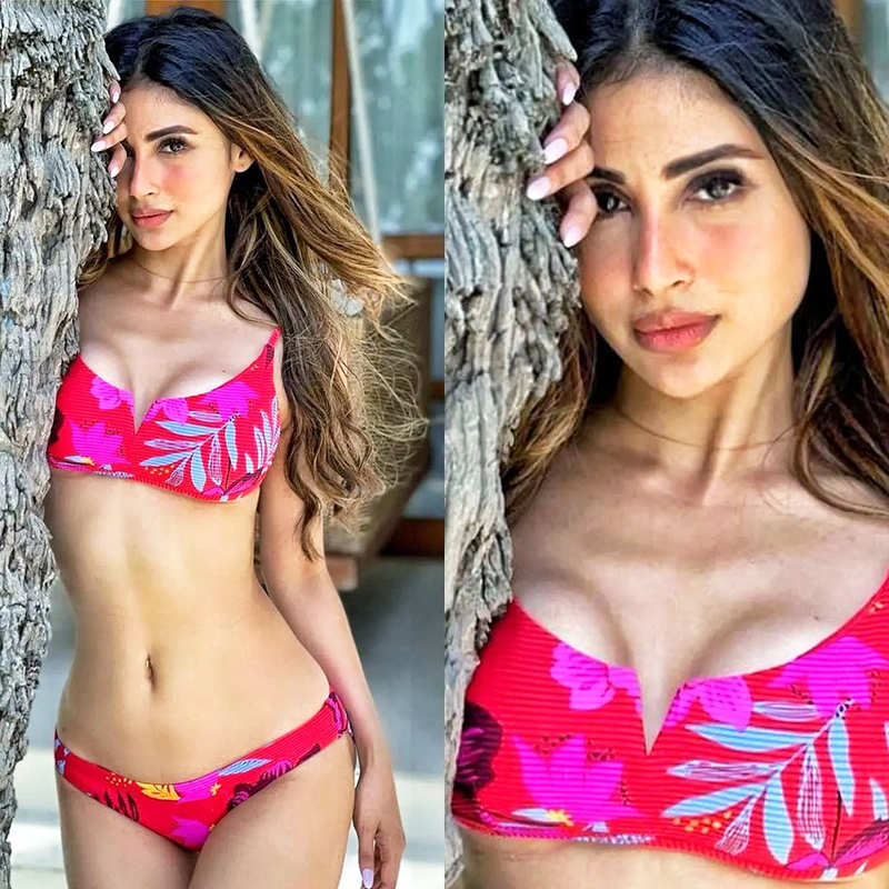 Netizens go gaga as Mouni Roy shares breathtaking sun-soaked pictures from the beach