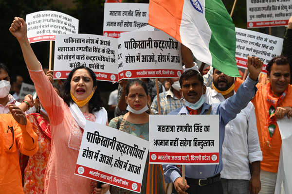 In pics: BJP workers protest vandalisation of Maharaja Ranjit Singh's statue in Pakistan