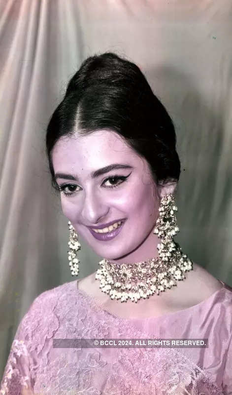 #ETimesTrendsetters: Saira Banu's Ethereal Looks From The 60s And 70s ...