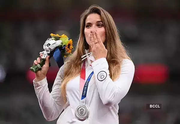 Meet Maria Andrejczyk who auctioned her Olympic silver medal for 8-month-old's heart surgery
