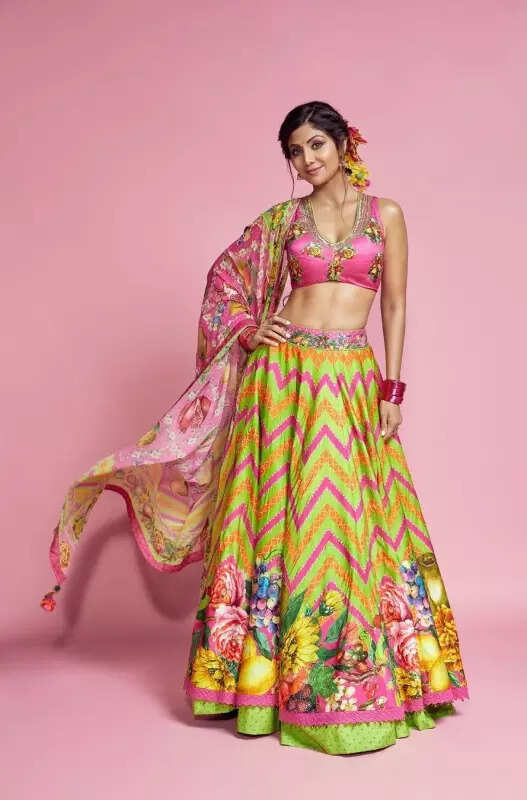 Shilpa Shetty shares first photos after Raj Kundra's arrest, channels her inner power to shine in a stunning saree