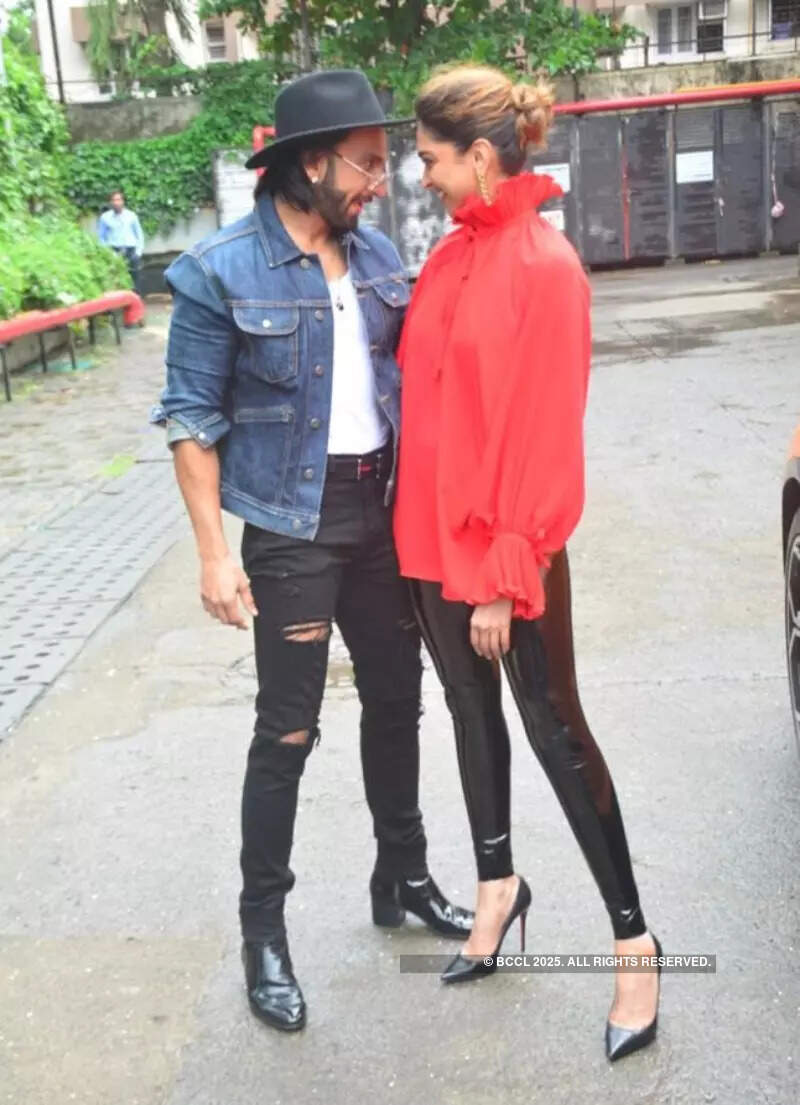 #ETimesSnapped: From Deepika-Ranveer to Hina Khan, paparazzi pictures of your favourite celebs