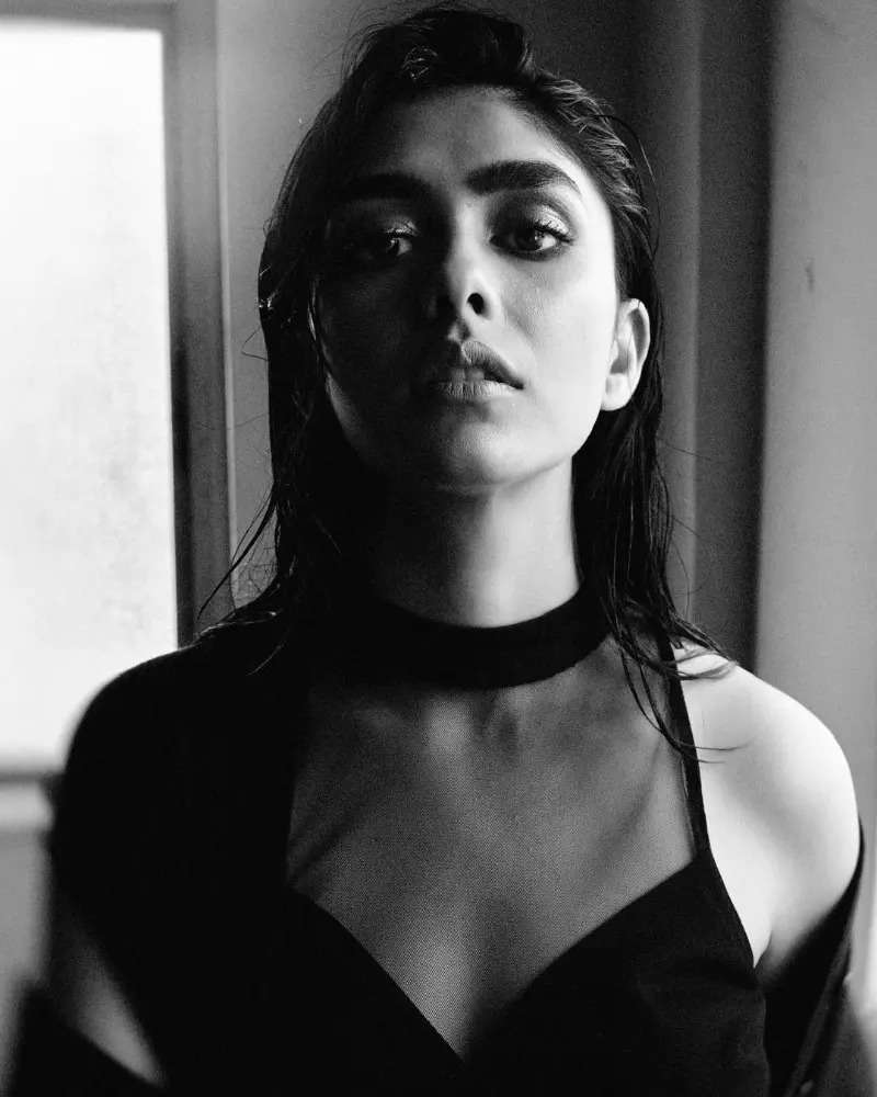 Mrunal Thakur is a sight to behold in a black backless monokini