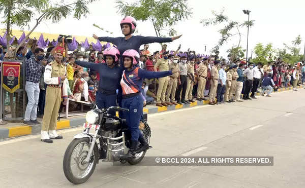 BSF’s bikers perform awe-inspiring stunts