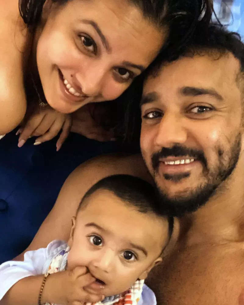 Anita Hassanandani's Maldives vacation with hubby Rohit Reddy and son Aaravv will make you want to hit the beach!
