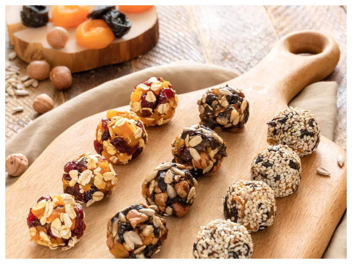 These 3-minute energy balls can make for a healthy snack