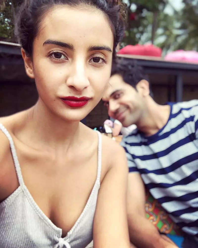 Patralekhaa shares a mushy picture with beau Rajkummar Rao on his birthday