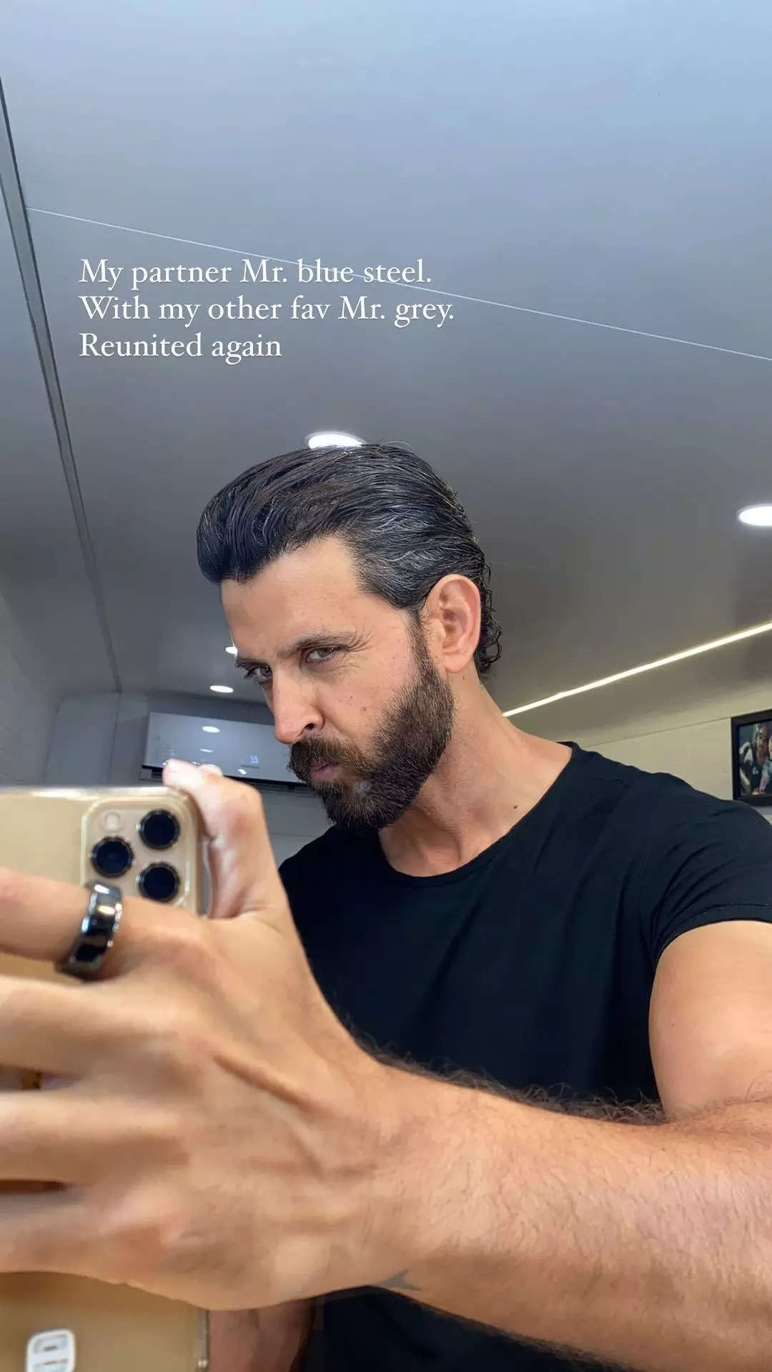 hrithikroshan_241420470_395025088659215_1561944070299699793_n