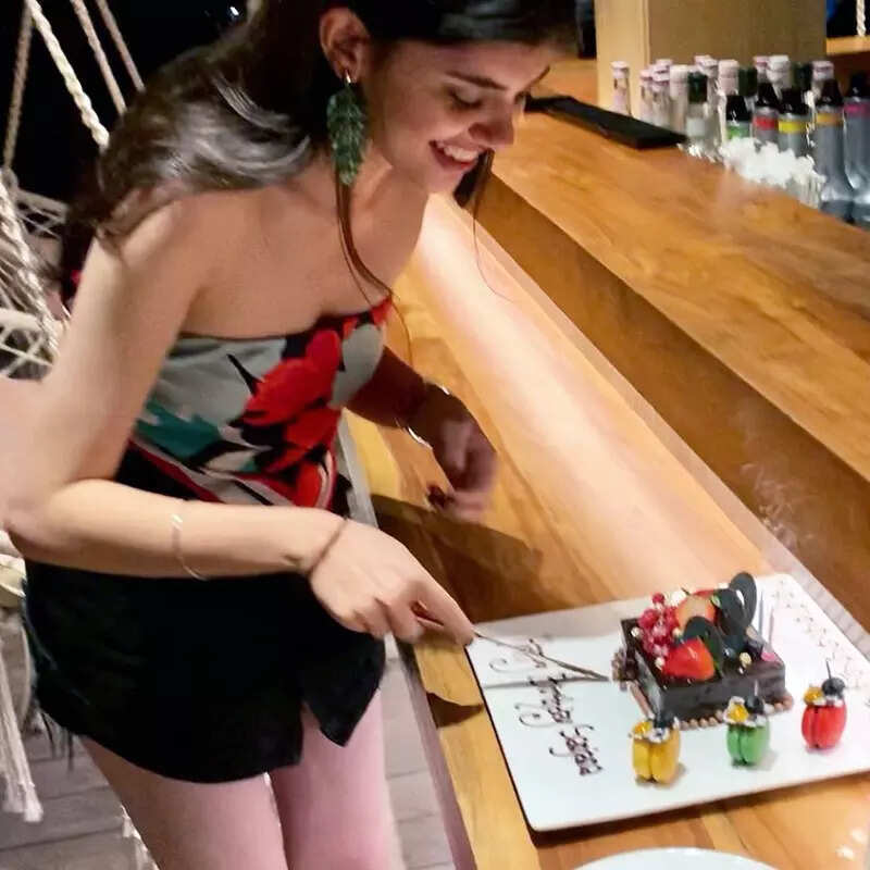 Sanjana Sanghi looks magical in stylish beachwear in these mesmerising pictures