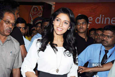 Asin promotes 'Ready'