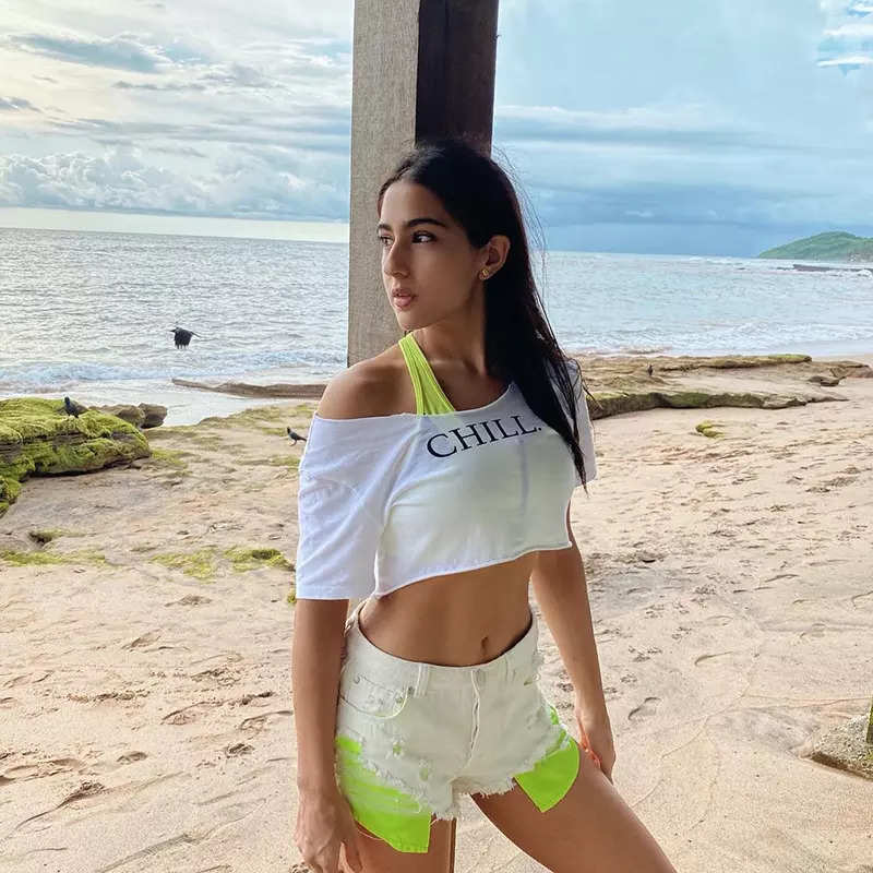 Sara Ali Khan’s beach pictures in pop coloured bikinis will make you crave for a vacation!