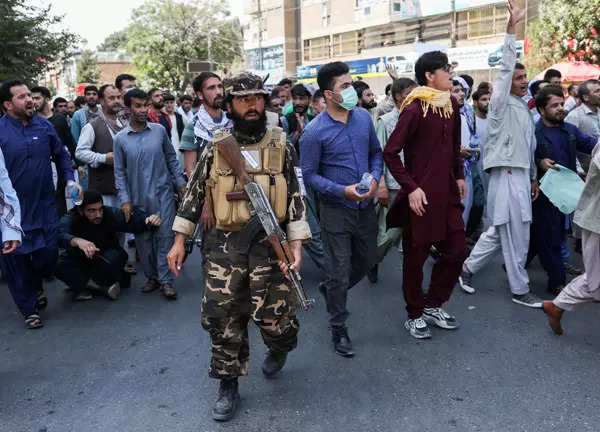 15 images from anti-Taliban protest in Kabul