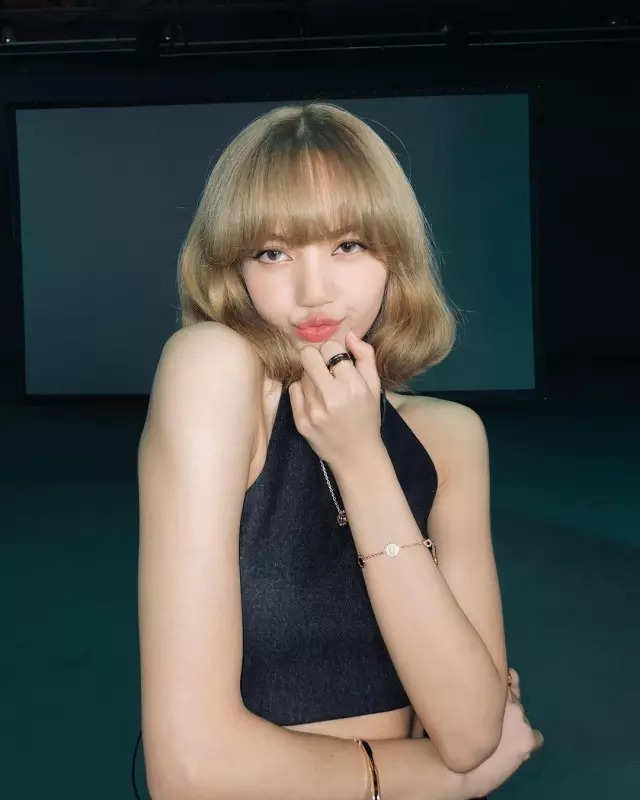 BLACKPINK's Lisa's style file! All times when the K-Pop star showed us how to keep it chic and fashionable