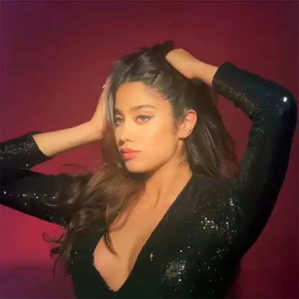 This new photoshoot of Janhvi Kapoor in a plunging black shimmery dress will simply you leave speechless