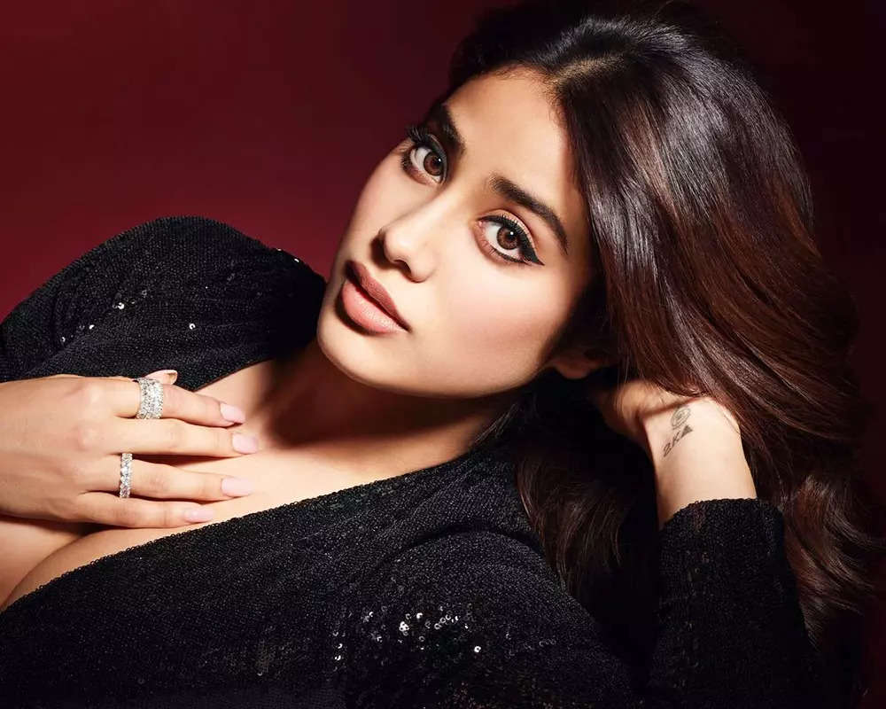 This new photoshoot of Janhvi Kapoor in a plunging black shimmery dress will simply you leave speechless