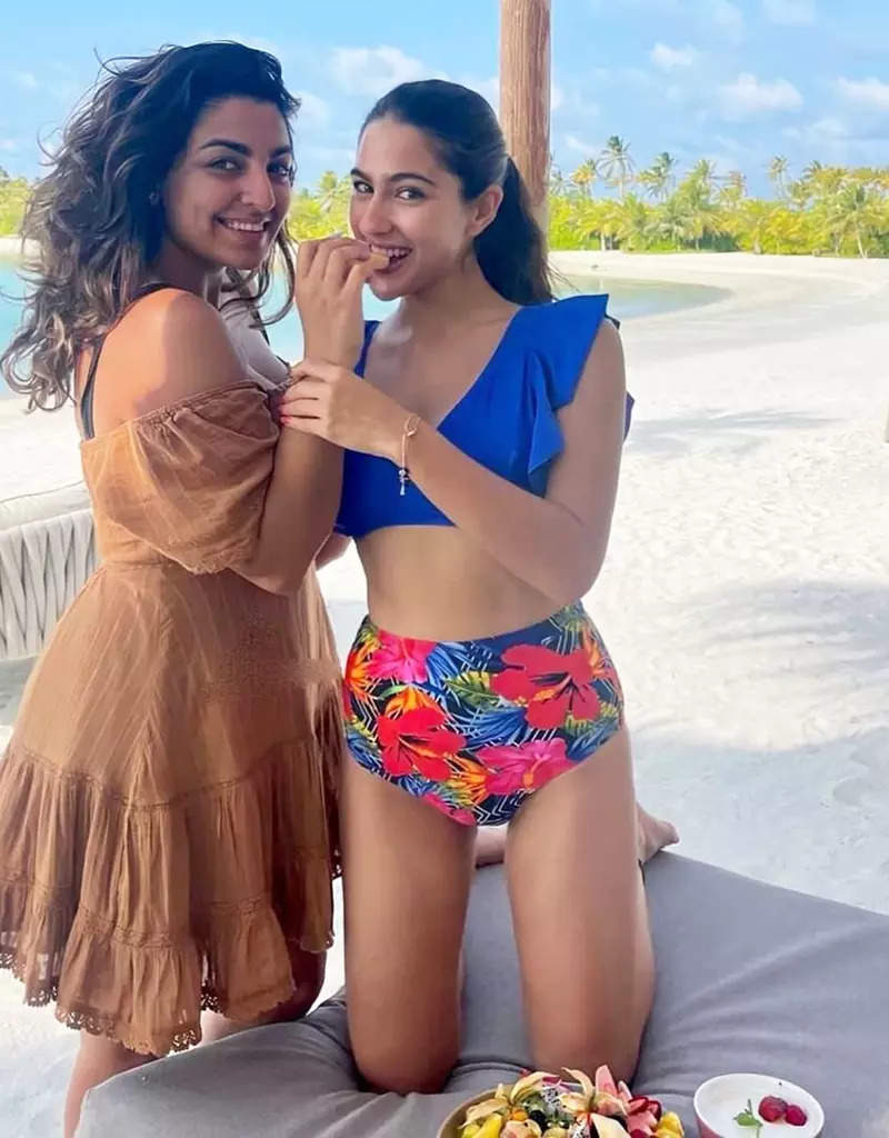 Sara Ali Khan’s beach pictures in pop coloured bikinis will make you crave for a vacation!