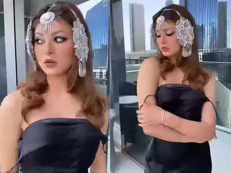 These pictures of Urvashi Rautela in diamond-studded jewellery will leave you dazzled
