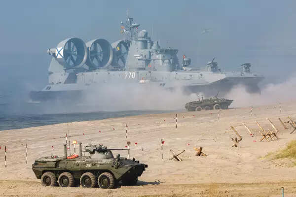 30 pictures from massive military drills in Russia