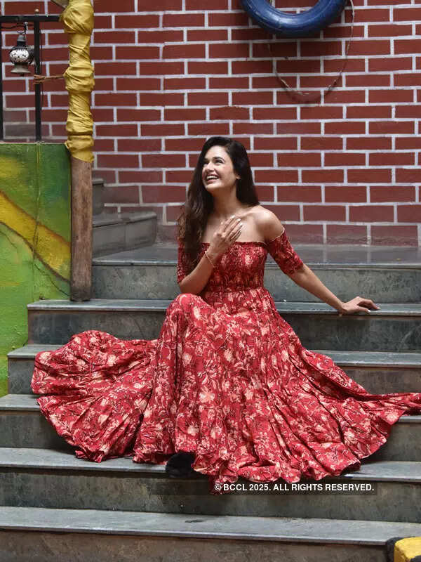 Yuvika Chaudhary looks alluring in a red dress