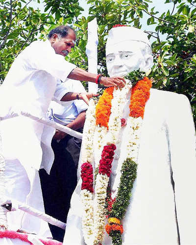 Jawaharlal Nehru's 47th death anniversary