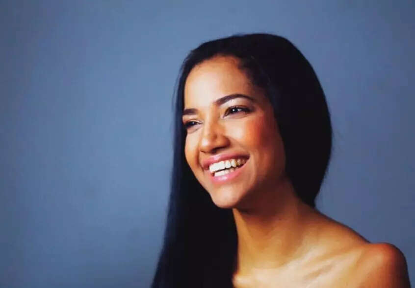 Beauty queen with no arms and a leg shares a powerful message of