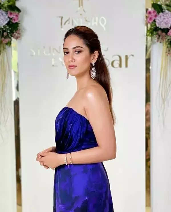 Mira Rajput stuns in blingy attire with sheer netted trousers, glamorous pictures go viral