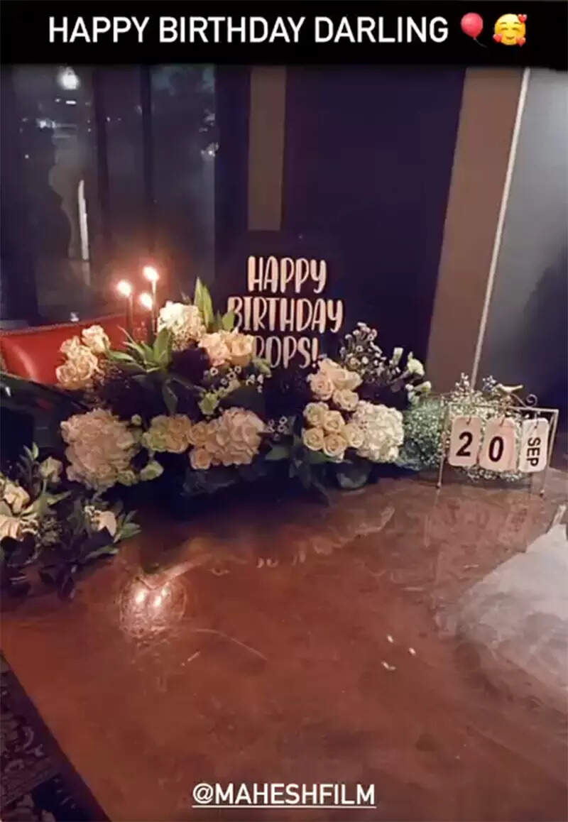 Lovely pictures of Alia Bhatt celebrating birthday of Mahesh Bhatt with beau Ranbir Kapoor are simply unmissable!