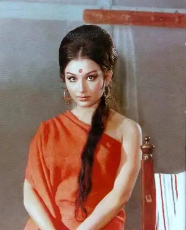 #ETimesTrendsetters: Sharmila Tagore is the OG fashion royalty of Bollywood whose iconic looks made a comeback and how!