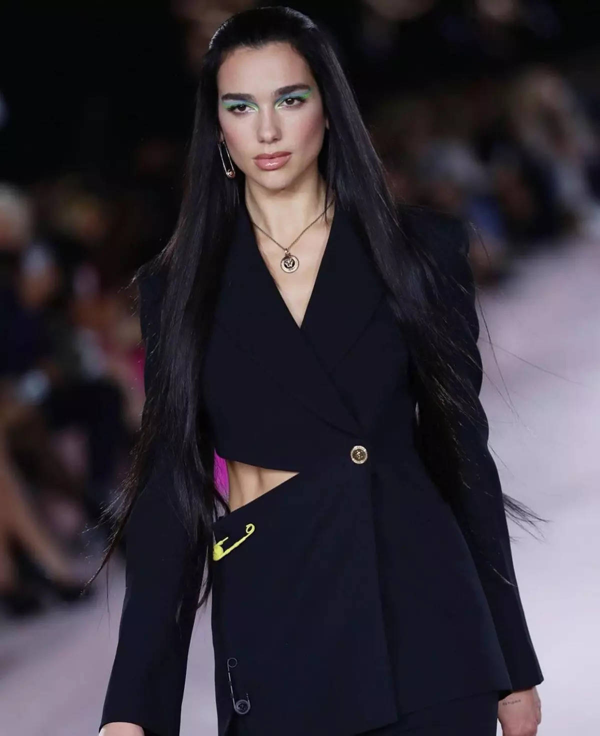 Know more about pop-singer and style icon Dua Lipa