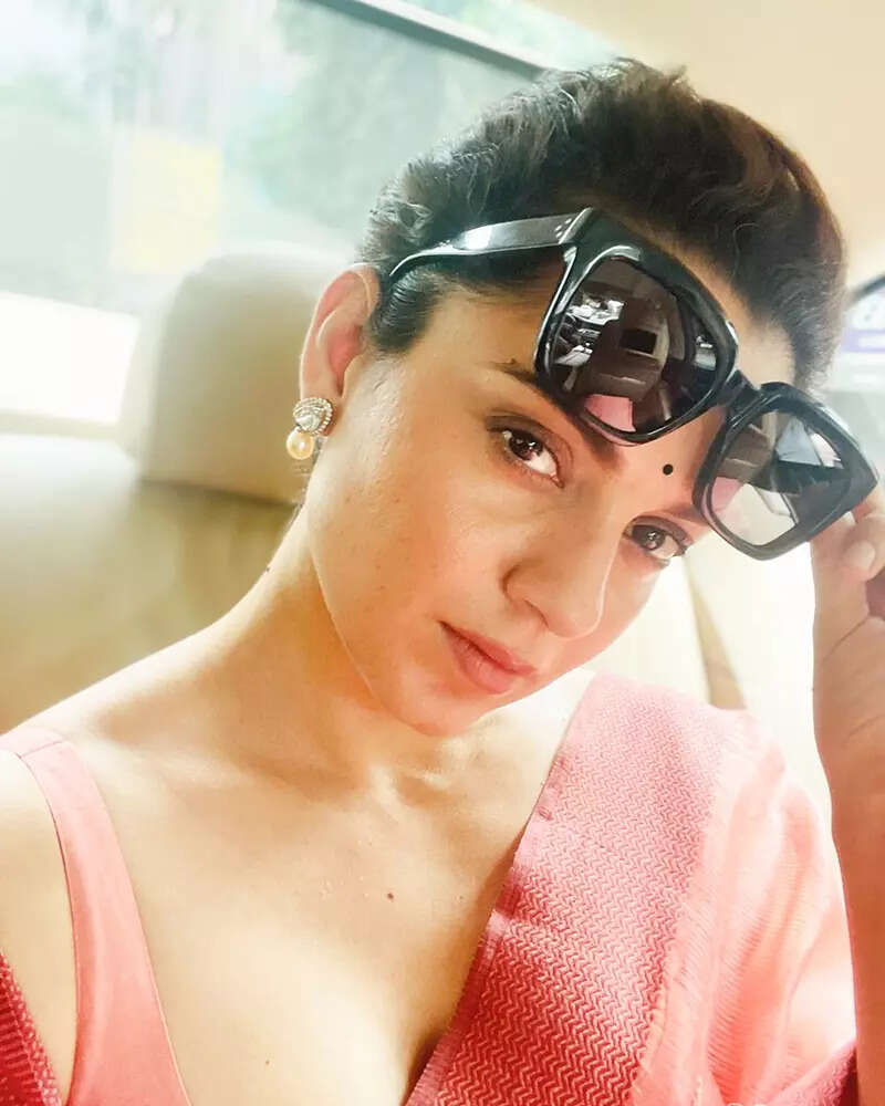 Kangana Ranaut shares before and after pictures; undergoes major physical transformation