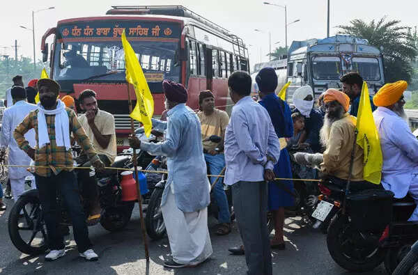 Bharat Bandh: 35 images from farmers' protest