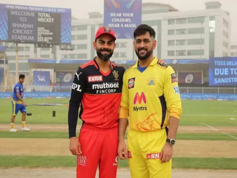 Ipl 2021 Virat Kohli Ms Dhonis Bromance Breaks The Internet Fans In Awe Of Their Viral 1127