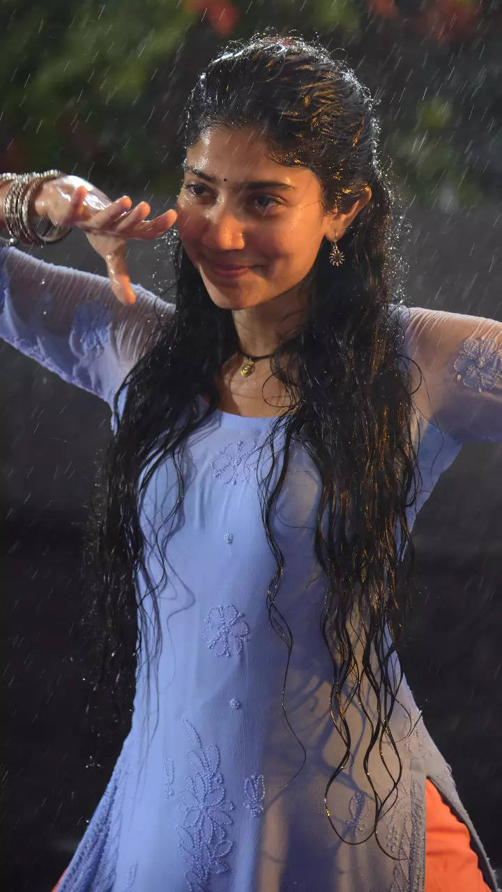 10 gorgeous pictures of Sai Pallavi from 'Love Story' | Times of India