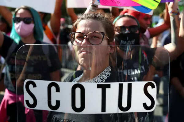 Massive protest in US against abortion restrictions