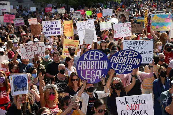 Massive protest in US against abortion restrictions