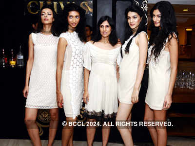 Sapna Kumar, Lakshmi Rana, Rina Dhaka, Kriti Sanon and Shreiyah Sabharwal  at fashion designer Rina Dhaka's summer collection presentation during its  launch at DLF Emporio in Delhi on May 30, 2011 - Photogallery