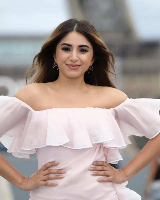 Paris Fashion Week 2021: Aashna Shroff walks the ramp in style! See photos of the digital content creator making waves at the French capital