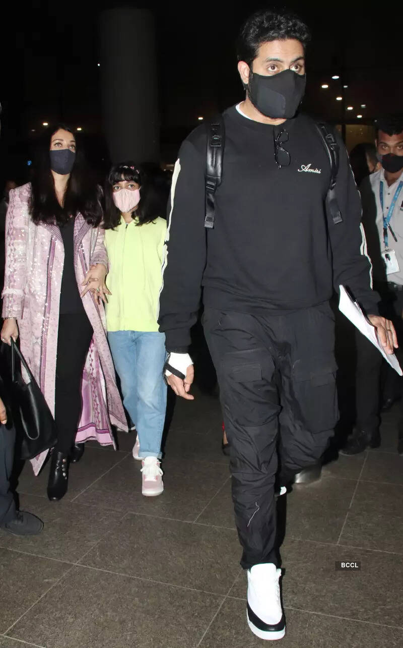 #ETimesSnapped: From Amitabh Bachchan to Abhishek-Aishwarya, paparazzi pictures of your favourite celebs