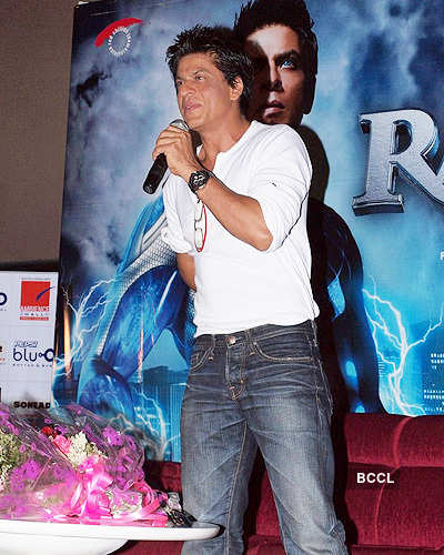 SRK promotes 'Ra.One' in Gurgaon