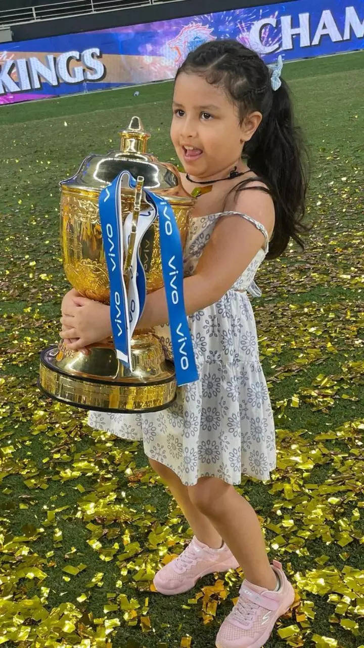 Ziva Dhoni is the littlest fashionista ever | Times of India