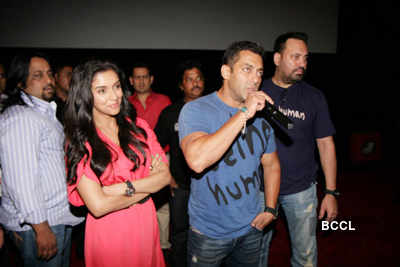 Salman, Asin @ spl. screening: 'Ready'