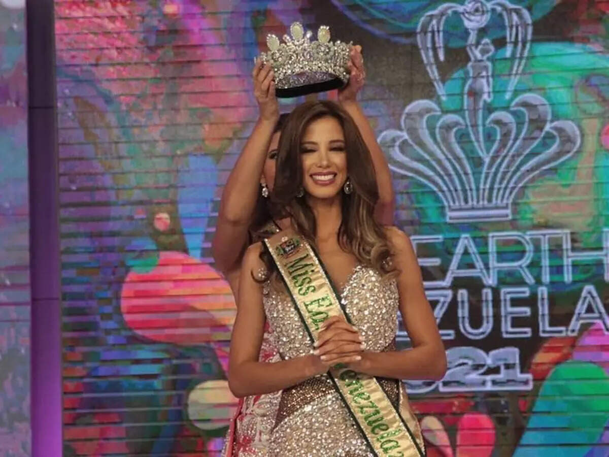 Maria Daniela Velasco's pictures