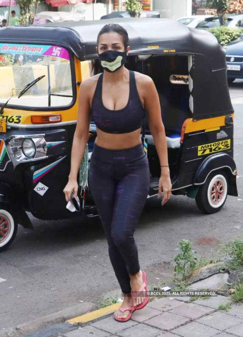 #ETimesSnapped: From Malaika Arora to Kriti Sanon, paparazzi pictures of your favourite celebs