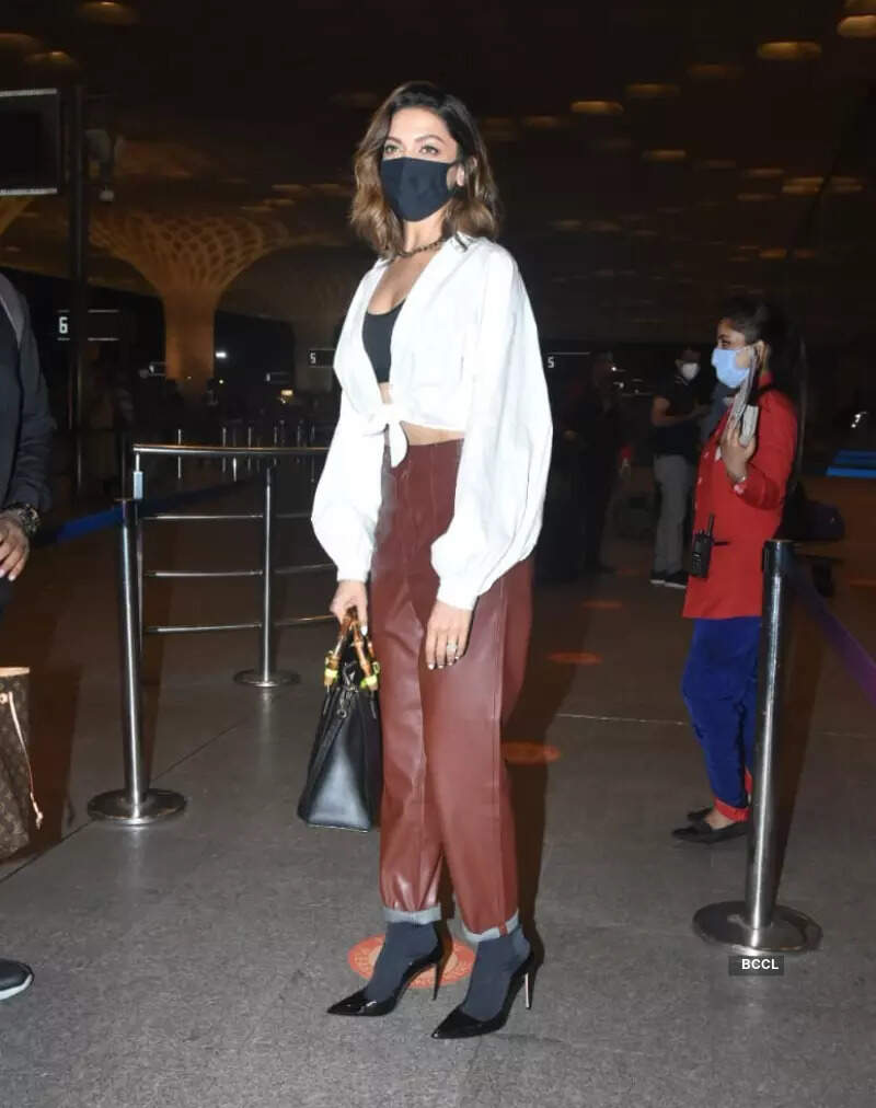 #ETimesSnapped: From Deepika Padukone to Sara Ali Khan, paparazzi pictures of your favourite celebs